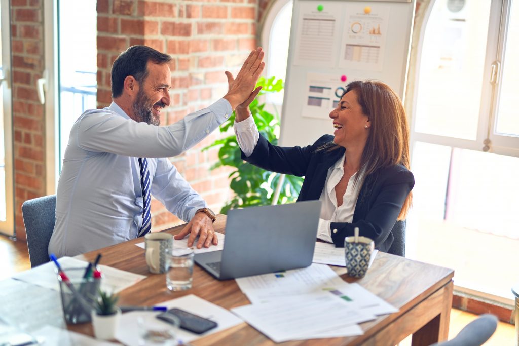 entreprendre à plusieurs